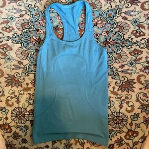 Lululemon tank